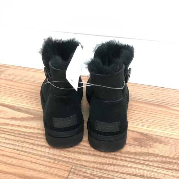 UGG Women’s Boots: Mini Bailey Button - Picture 3 of 7